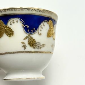 💙🔱🤍Chugai China - porcelain tea cup.